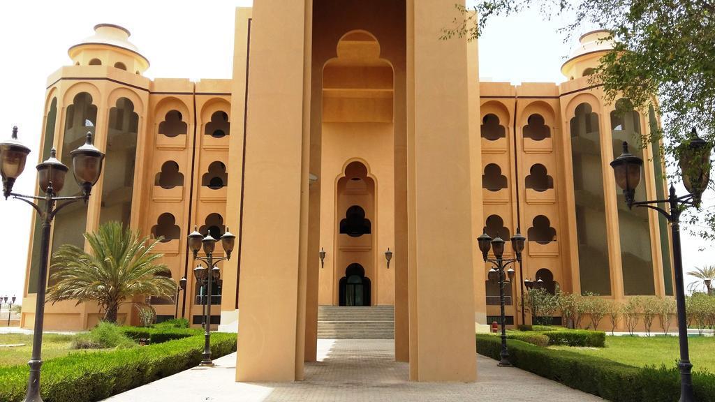 Five Continents Ghantoot Beach Resort. Фото 1