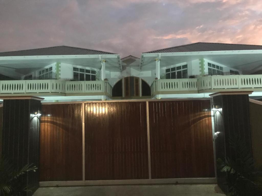 340 Degrees Mountain View Apartments. Фото 2