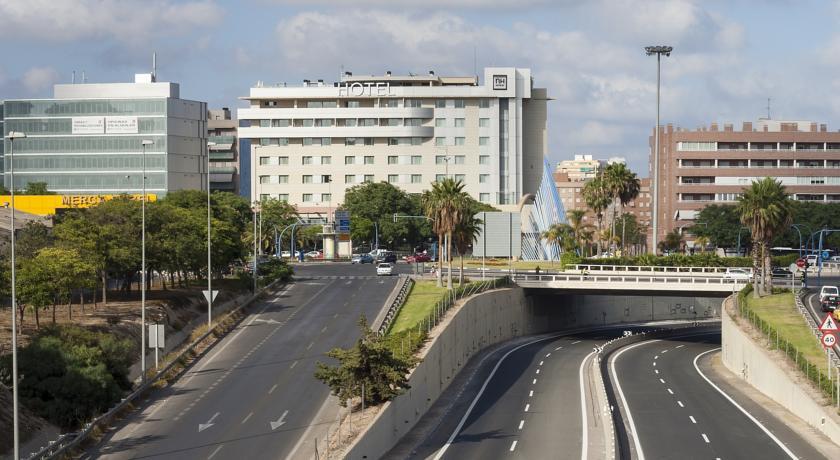 Hotel NH Alicante. Фото 1