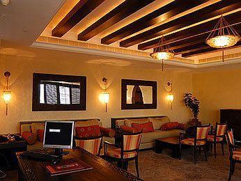 Mercure Grand Hotel Seef / All Suites. Фото 2