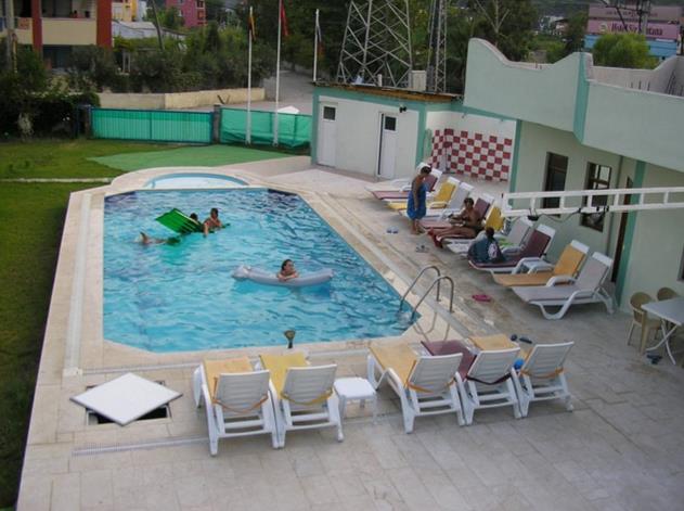 Tunc Zara Hotel. Фото 3