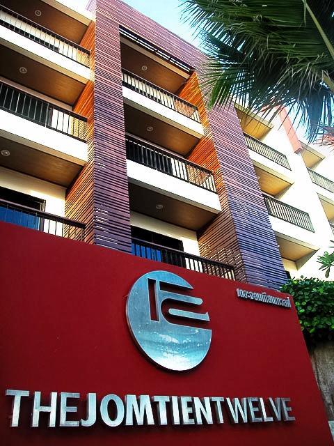 The Jomtien Twelve. Фото 1