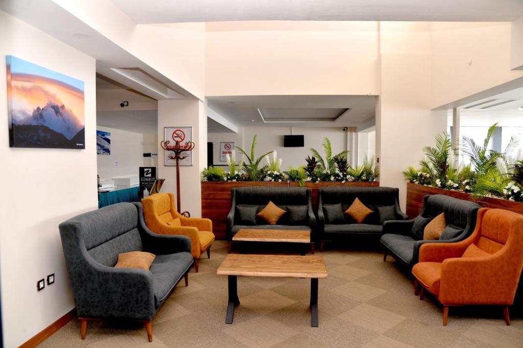 Zumrut Palas Otel. Фото 4
