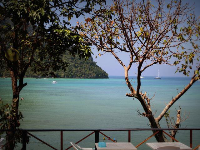 Phi Phi Cozy Sea Front Resort. Фото 3