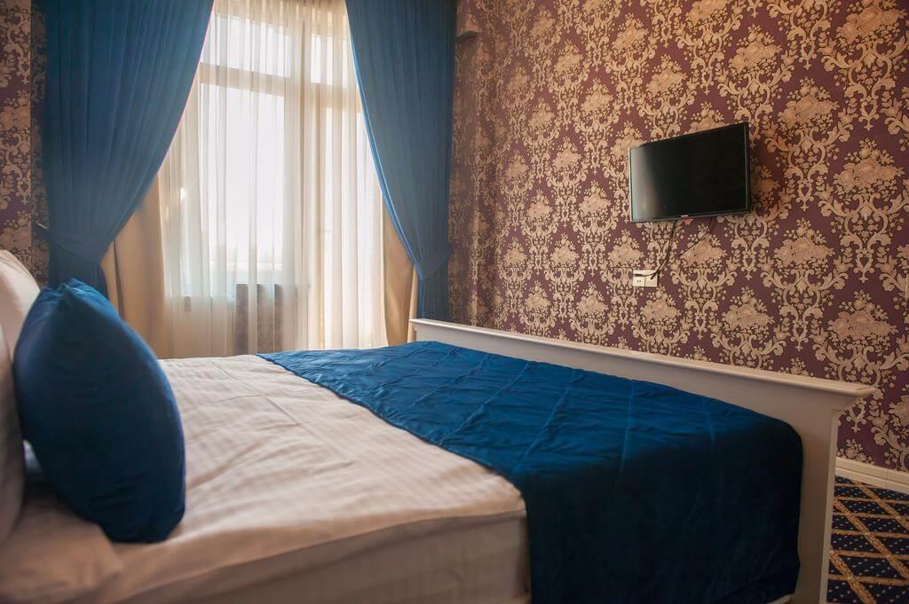 Premier Palace Hotel. Фото 2