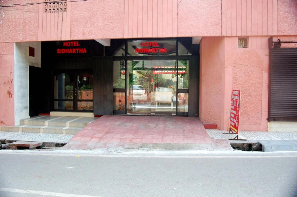 Hotel Sidhartha. Фото 1