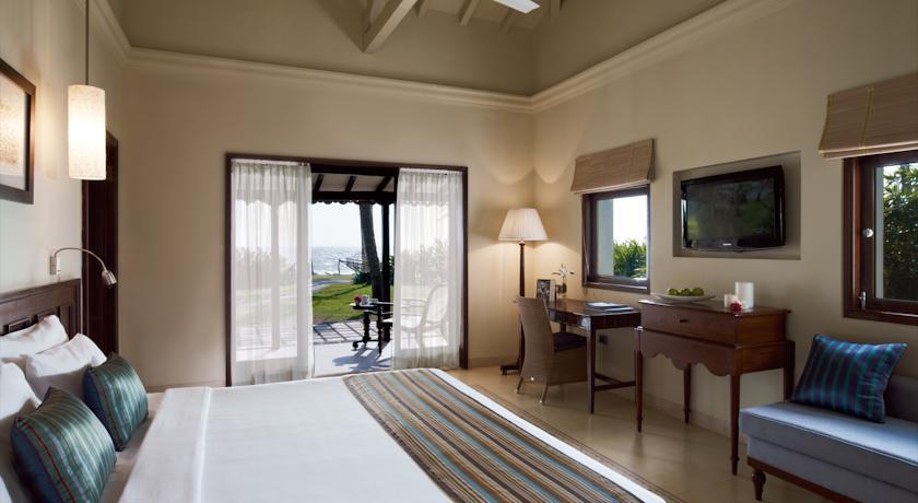 Taj Holiday Village Resort & Spa. Фото 2
