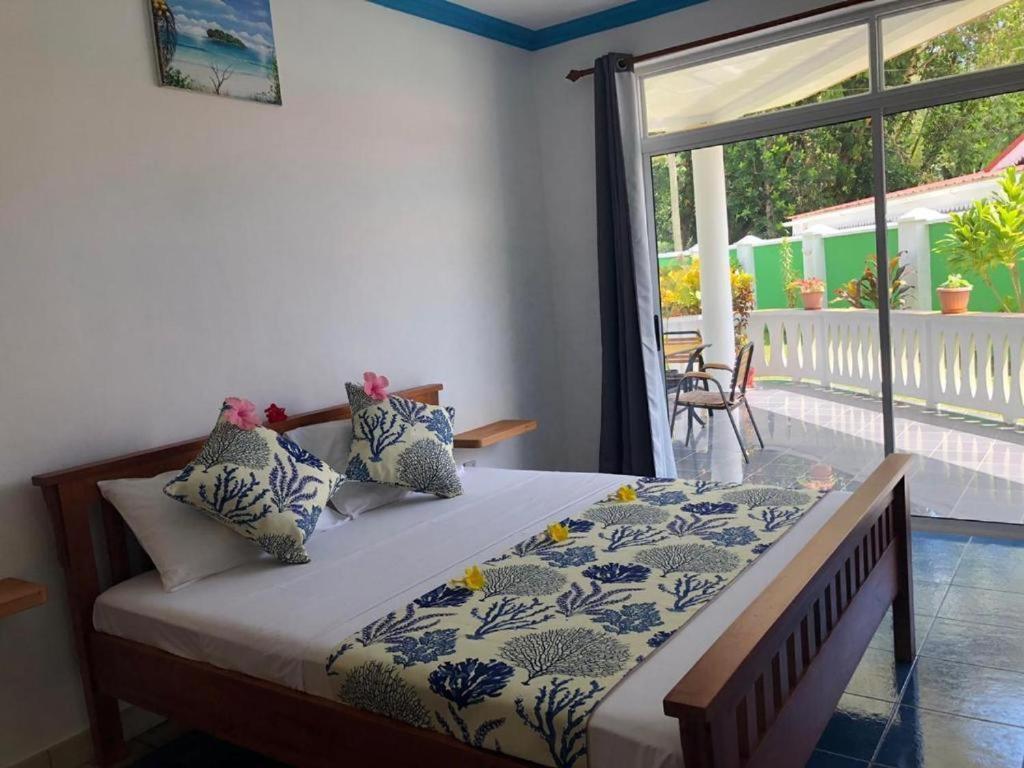 340 Degrees Mountain View Apartments. Фото 4