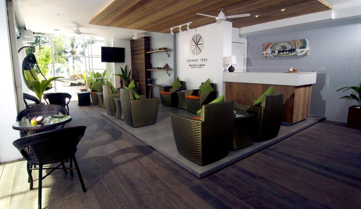 Coconut Tree Hulhuvilla Beach. Фото 1