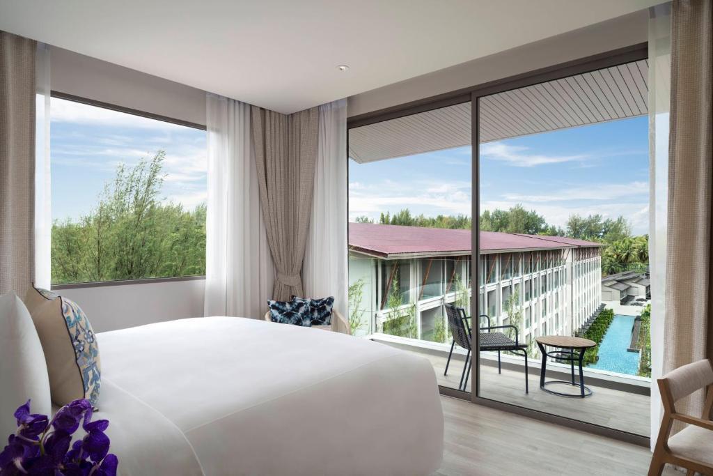 Avani+ Khao Lak Resort. Фото 1