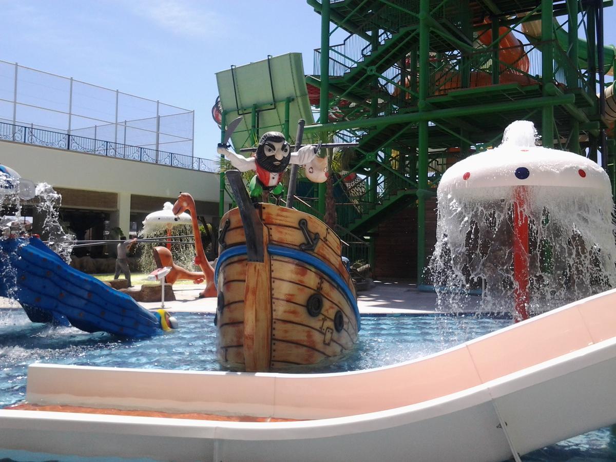 Crystal Waterworld Resort & Spa. Фото 4