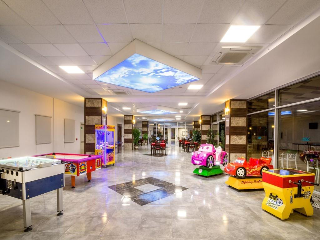 Royal Beach Club Hotel. Фото 2