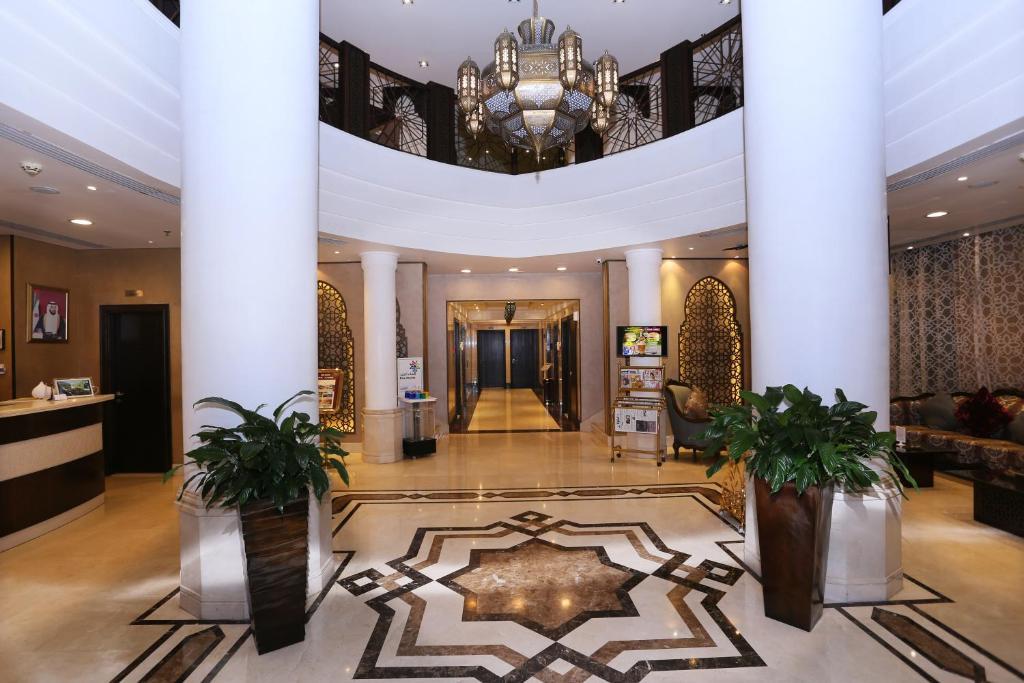 Al Hamra Hotel. Фото 1
