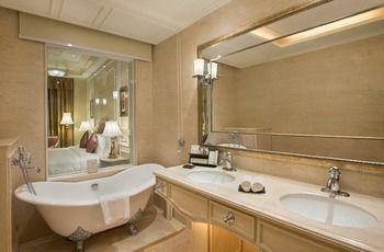 Harbourview Hotel. Фото 2