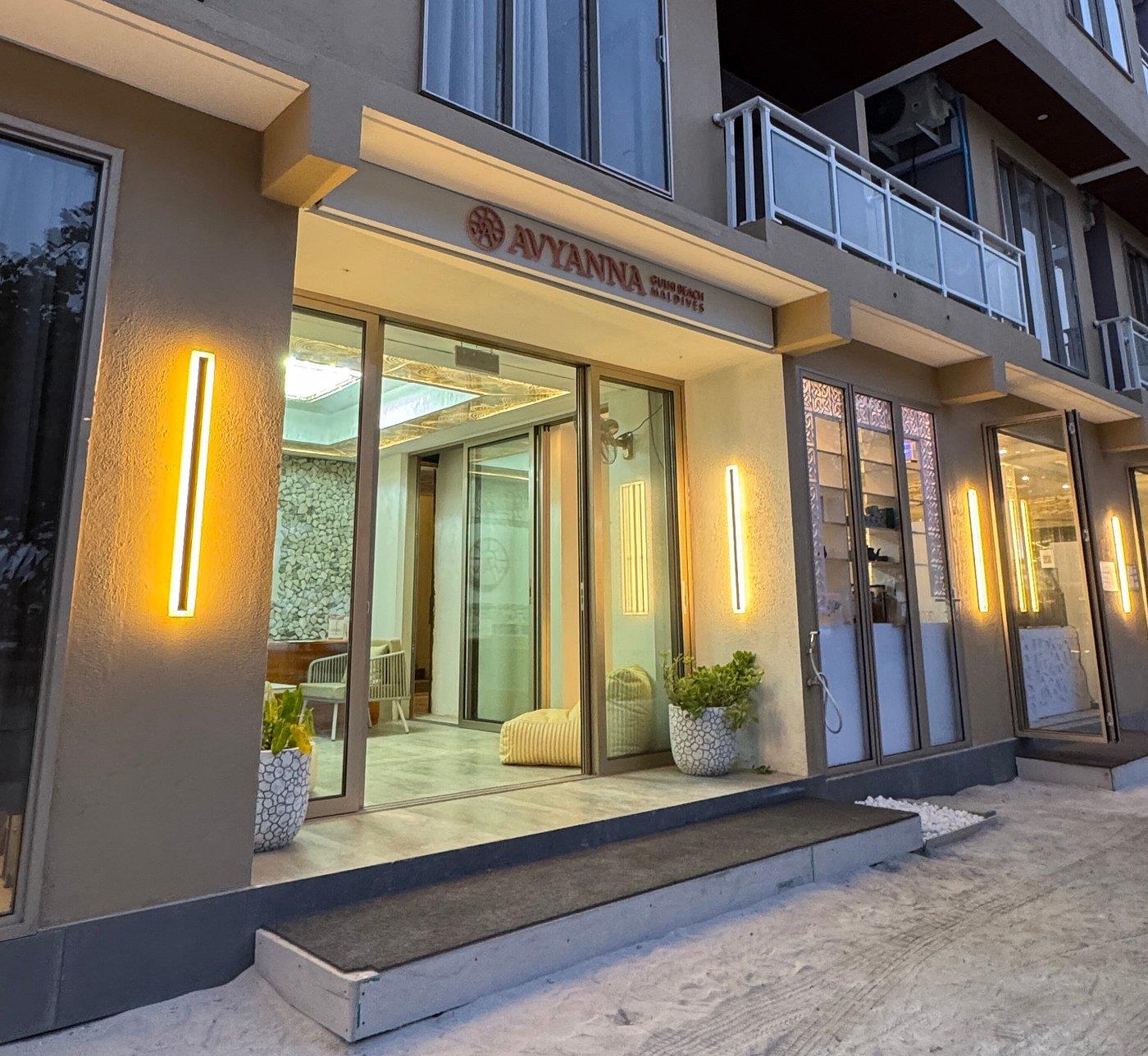 Avyanna Gulhi Beach Hotel. Фото 1