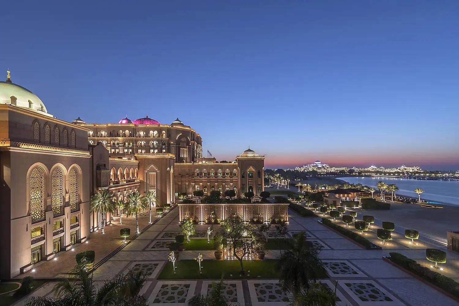 Emirates Palace Mandarin Oriental. Фото 1