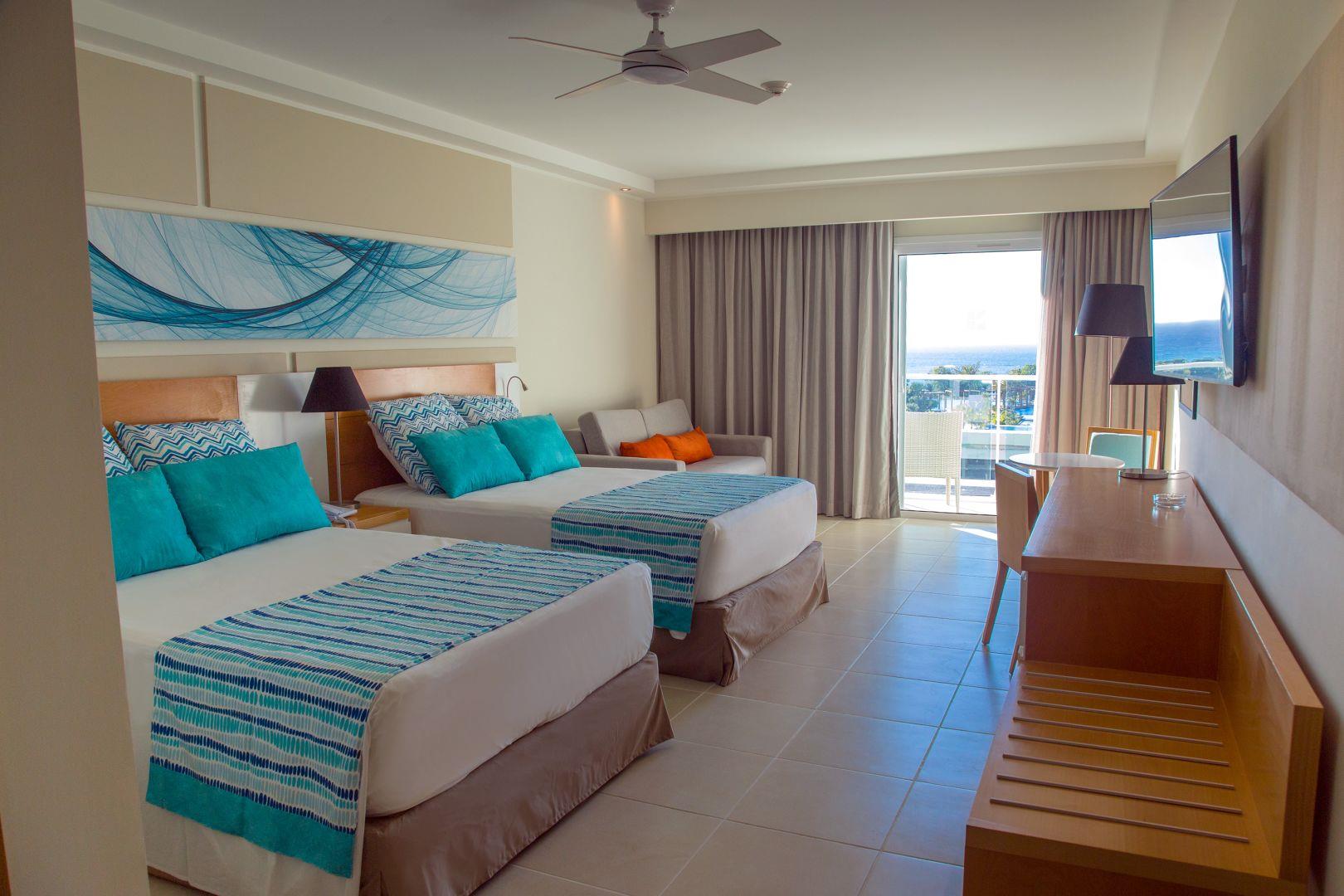 Gran Muthu Almirante Beach. Фото 4
