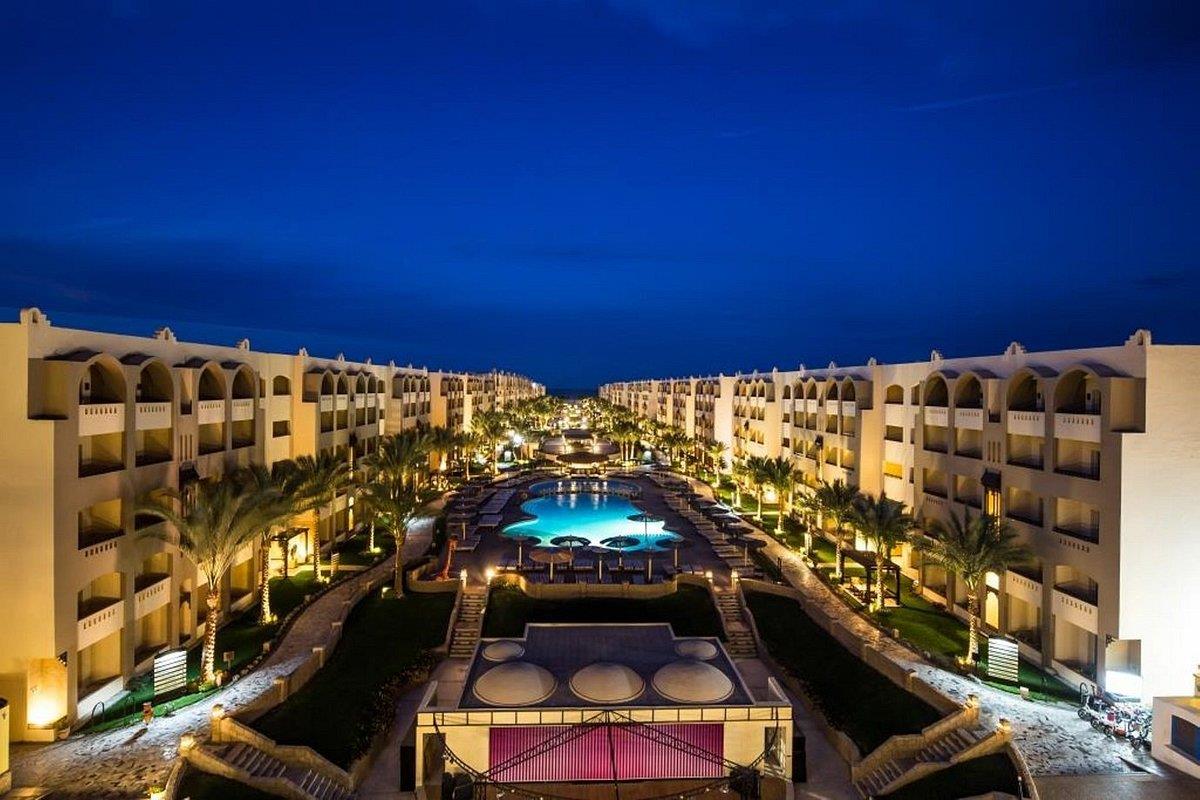 El Karma Aqua Beach Resort. Фото 1