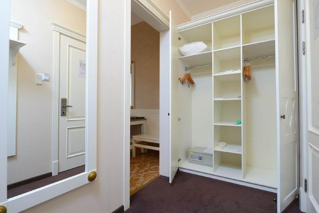 Cronwell Inn Стремянная. Фото 4