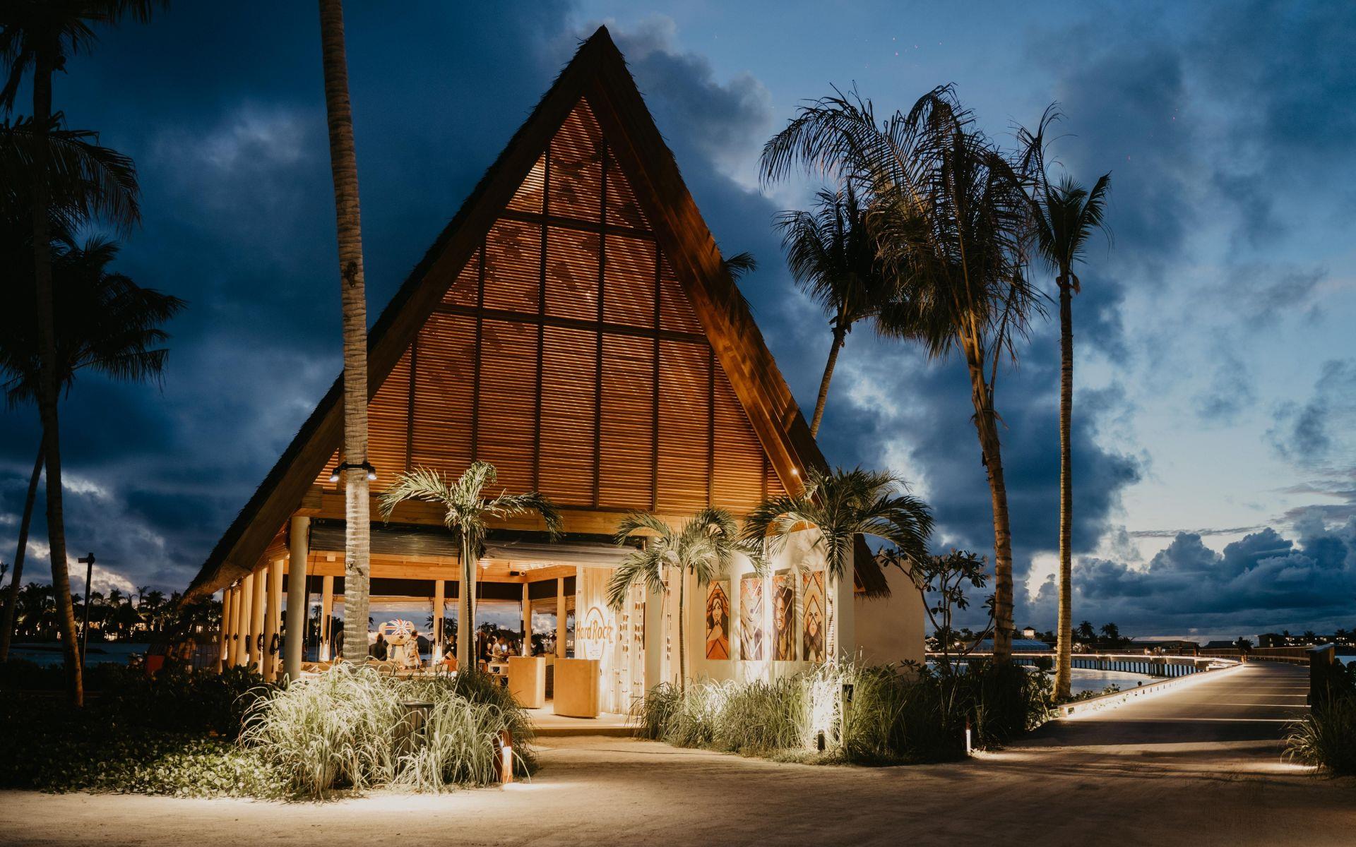 Hard Rock Hotel Maldives. Фото 2