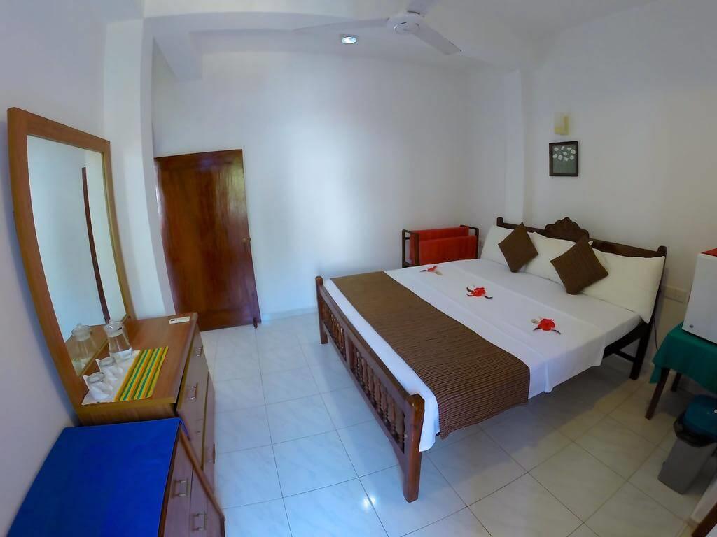 Royal Beach Hotel & Restaurant. Фото 3