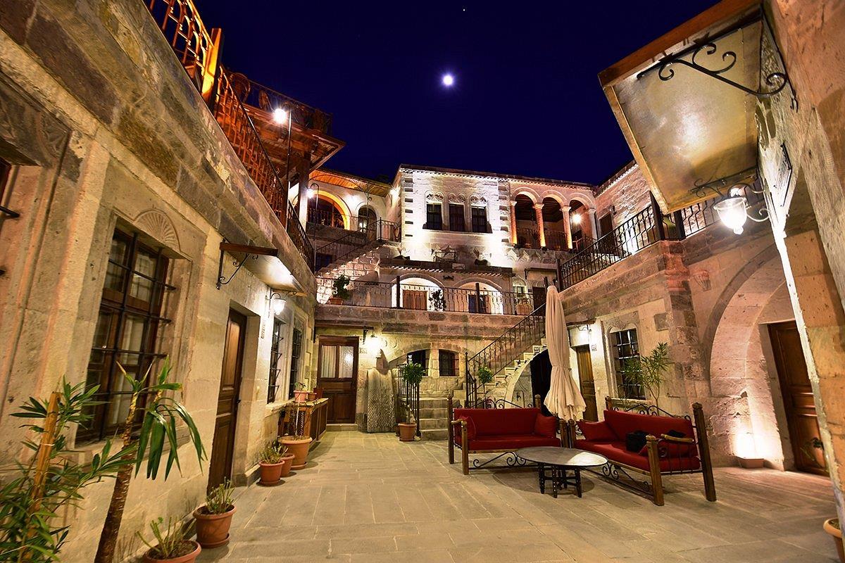 Harman Cave Hotel. Фото 4