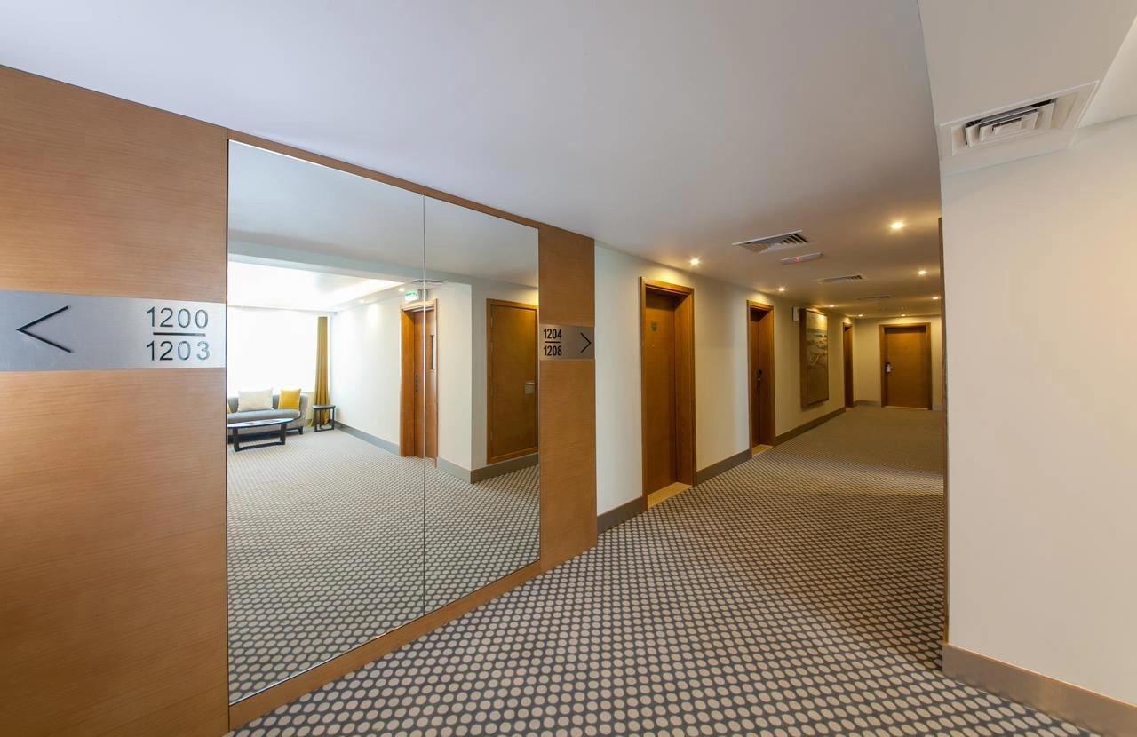 Ramada by Wyndham Beach Hotel Ajman. Фото 3