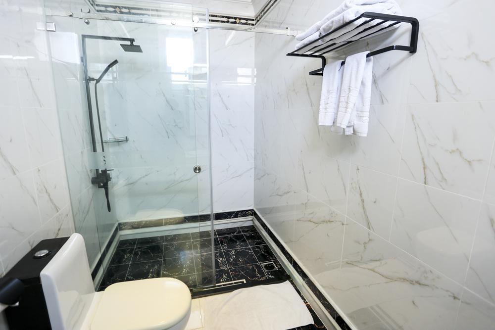 Seventeen Saloon Hotel. Фото 3