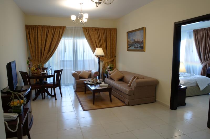 Tulip Inn Royal Suites Ajman. Фото 4