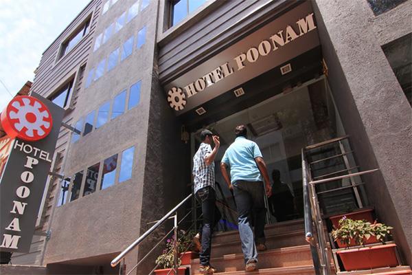 Hotel Poonam. Фото 1