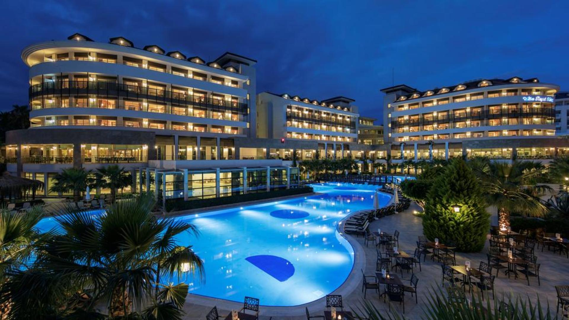 Alba Royal Hotel — Adults Only (+16) 5*