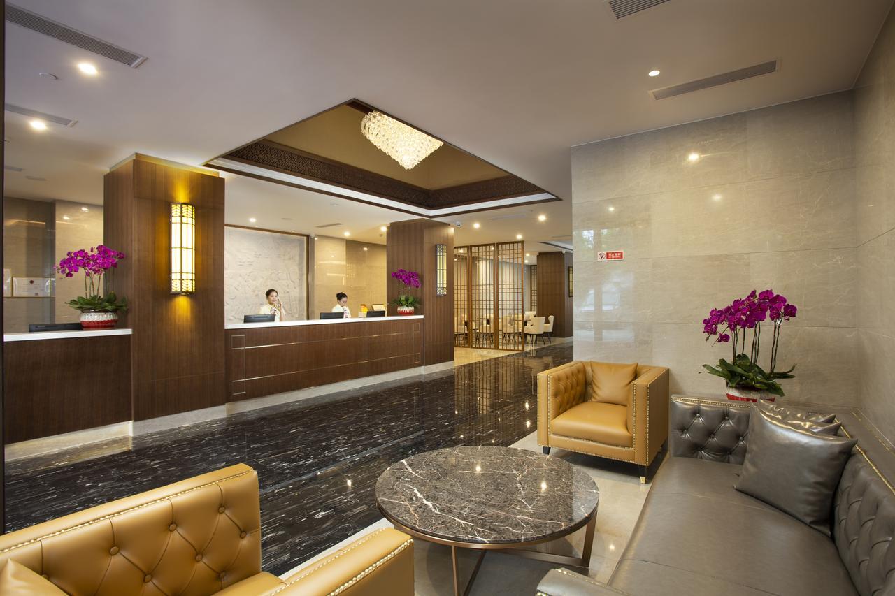 Sanya New City Hotel. Фото 2