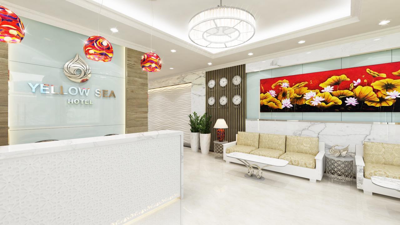 Yellow Sea Hotel. Фото 1