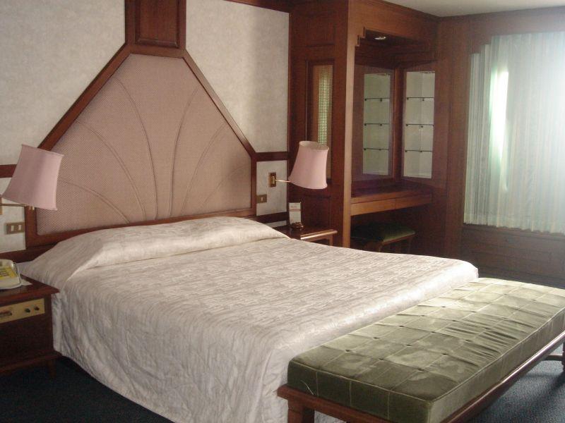 Welcome Plaza Hotel. Фото 4