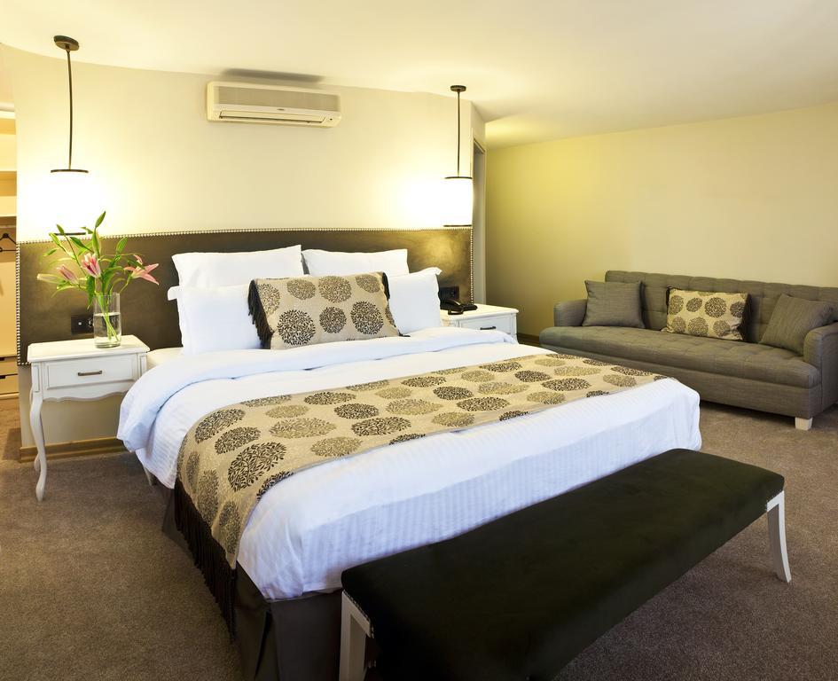 Taxim Town Hotel. Фото 2