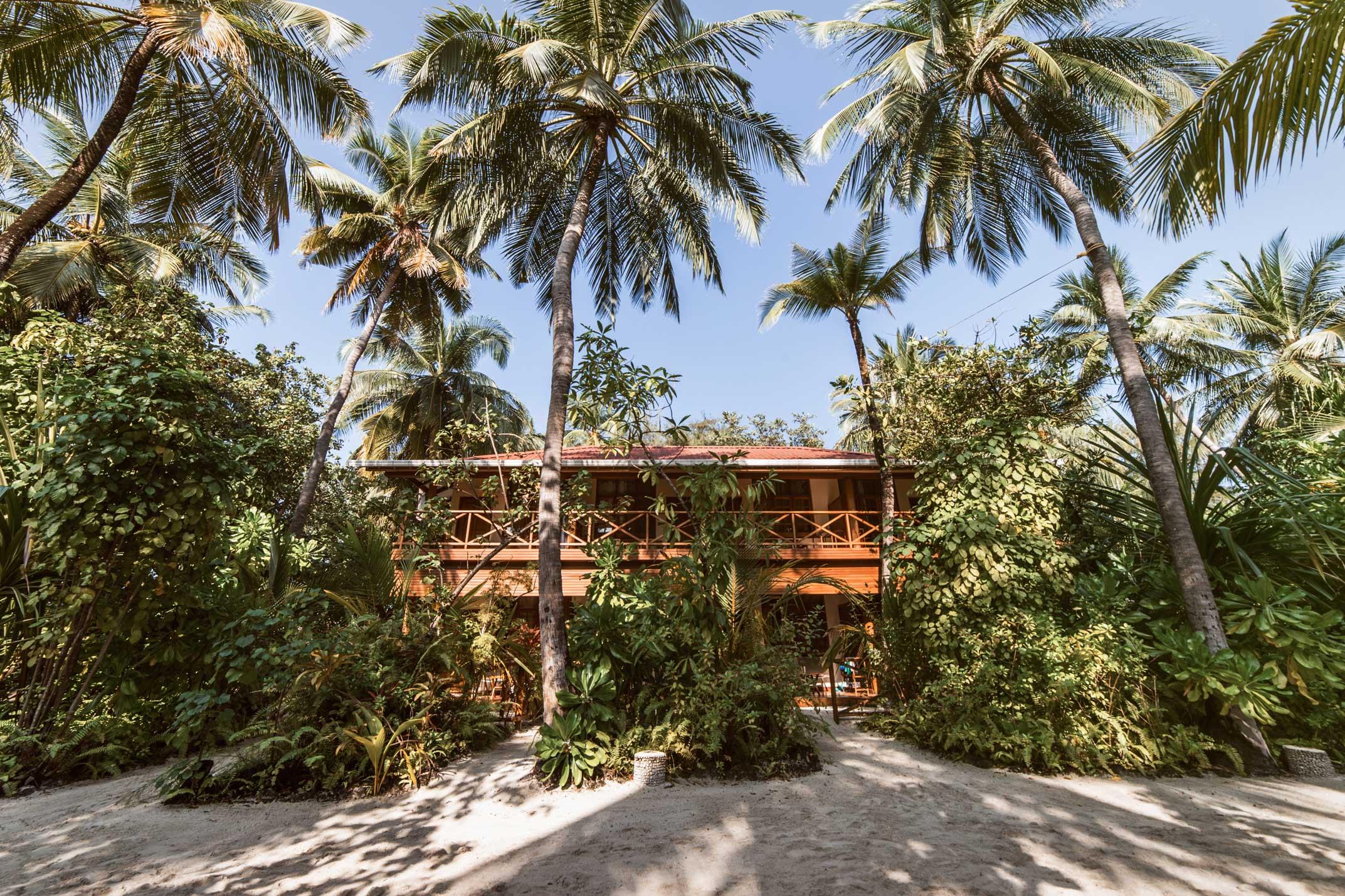 Nakai Maayafushi Resort. Фото 2
