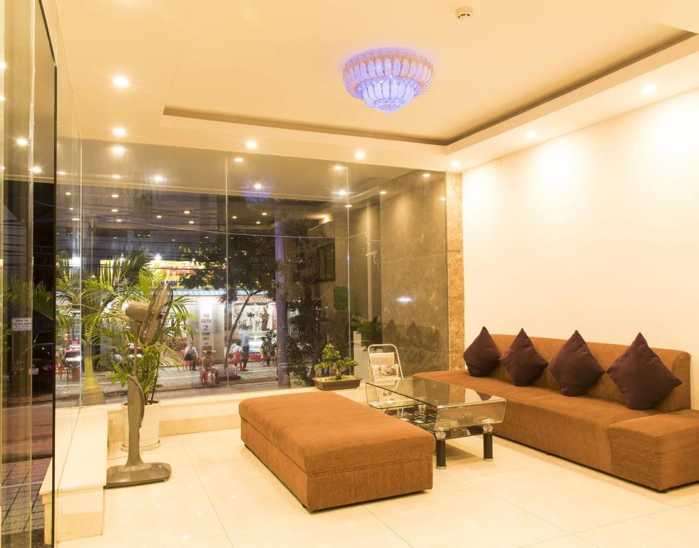 ELC Beach Hotel. Фото 2