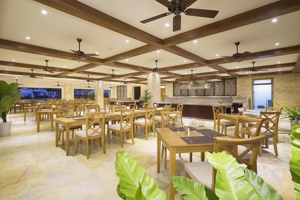 Cam Ranh Riviera Beach Resort & Spa. Фото 2