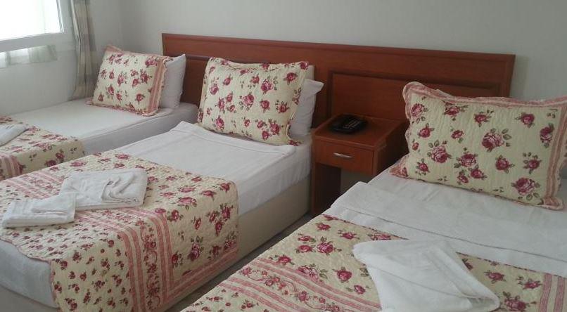 Fiorita Beach Hotel. Фото 3
