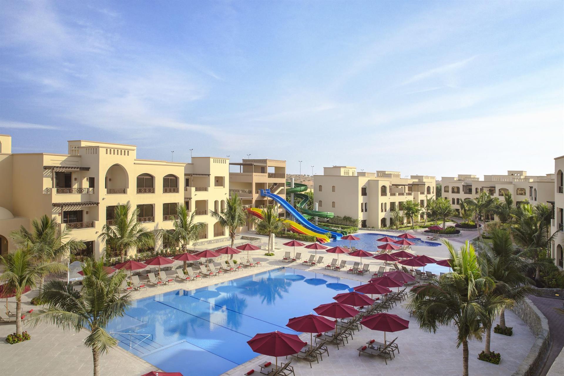 The Village at The Cove Rotana Resort. Фото 1