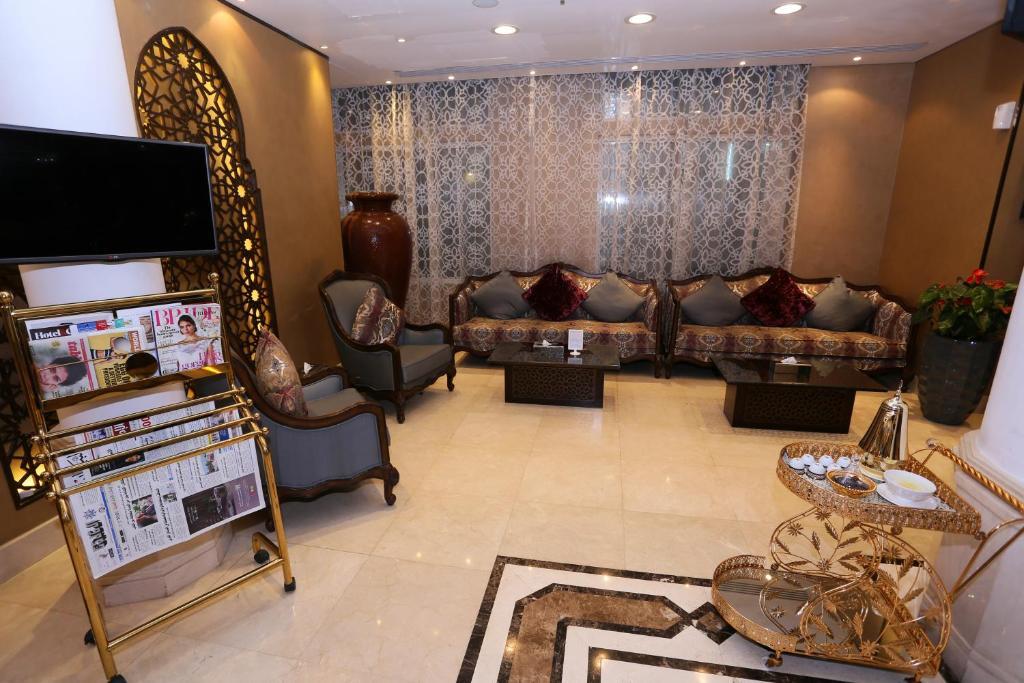Al Hamra Hotel. Фото 2