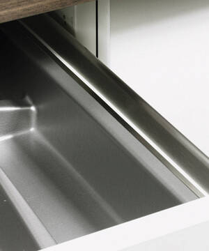 Карнизный профиль нержавеющая сталь для лотка OrgaTray, InnoTech 470мм Hettich 