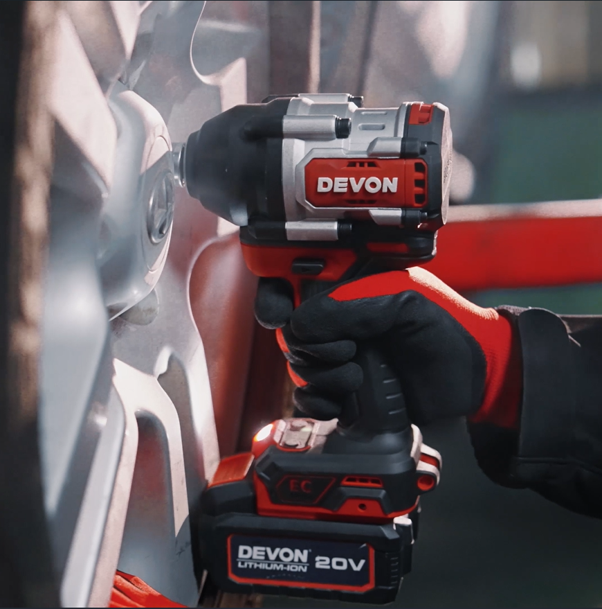 Аккумуляторный инструмент DEVON