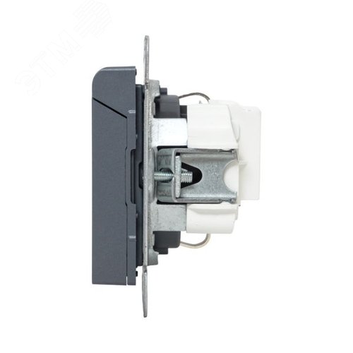 Механизм розетки 16А IP44 с заземлением со шторками c крышкой графит Эпика EKF