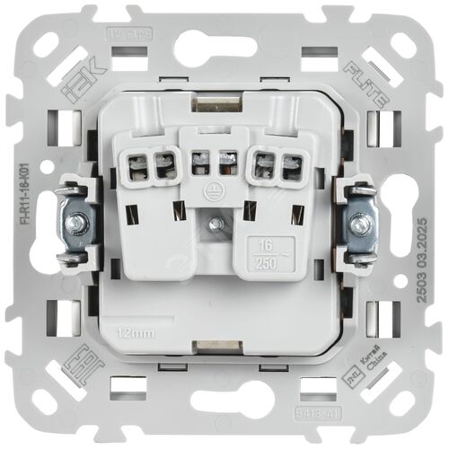 FLITE Розетка с заземлением без защитных шторок 16А РС11-0-ФлБ белый