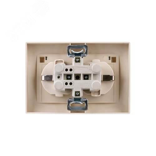 Розетка двойная 2П+З с защ. шт. и пр. крыш. 16А 250В IP44 (основание пластик) сл. кость Таймыр TDM
