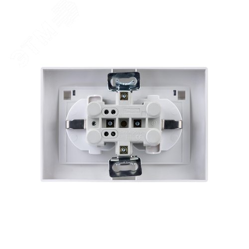 Розетка двойная 2П+З с защ. шт. и проз. крышкой 16А 250В IP44 (основание пластик) белая Таймыр TDM