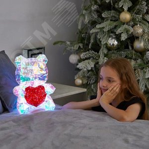Светильник декоративный Мишка с сердцем с USB проводом 200 светодиодов Белый свет Цвет корпуса радужный TM ULD-R508 USB BEAR WITH HEART