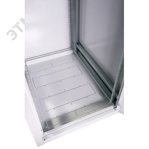 Шкаф 19'' телеком напольный ЭКОНОМ 48U (600 х 600) дверь перфорированная 2 шт.