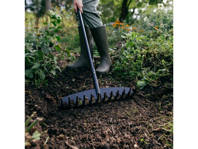 Грабли универсальные Solid FISKARS